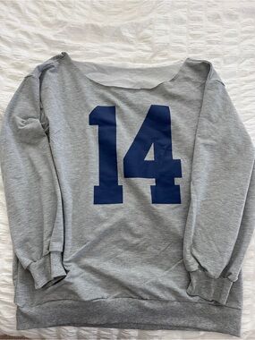 SHEIN Gray Crewneck Sweatshirt with Blue '14' Graphic